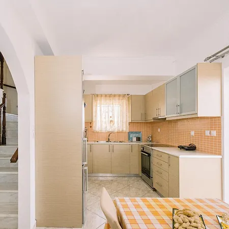 公寓 Sofia's House 2 *