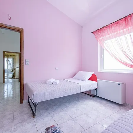 Daire Sofia's House 2 Hanya