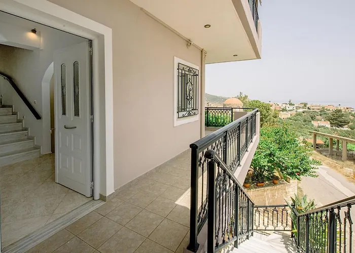 Sofia's House 2 خانيا